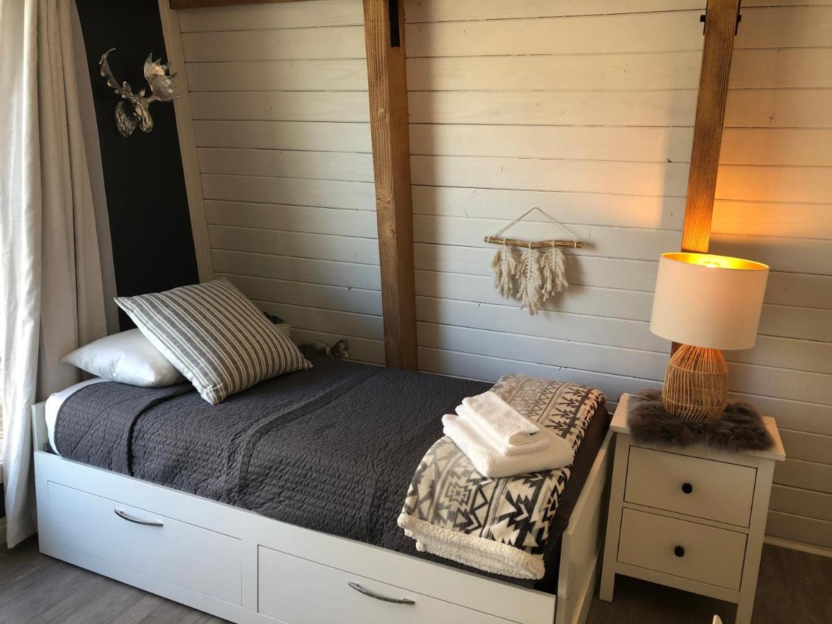 Maison Solange-Red Barn Farmhouse Style- Moonridge Big Bear City Buitenkant foto